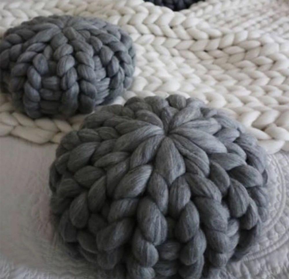 Chunky Knit Woolen Throw Pillow