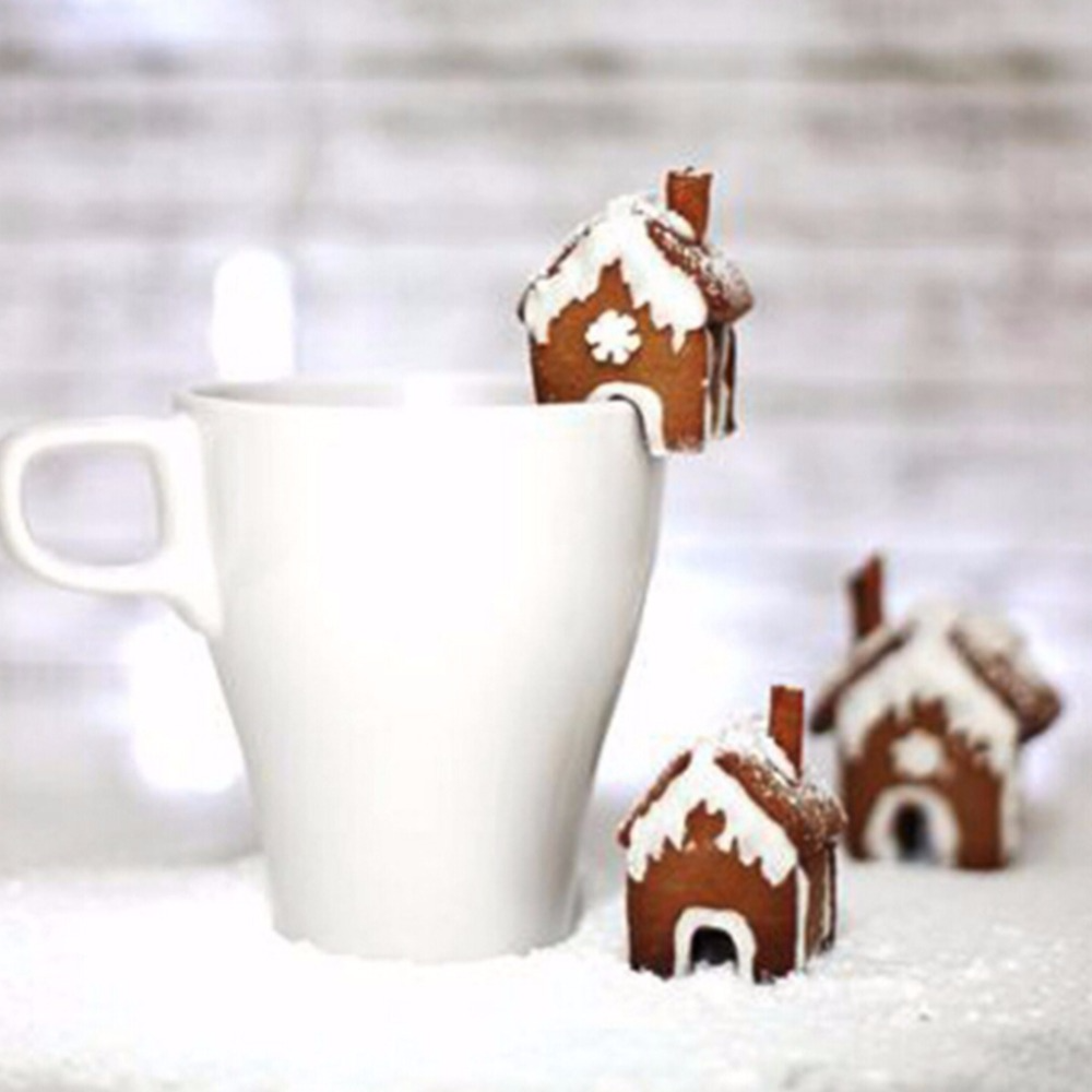 Mini Gingerbread Cottage Cookie Cutter Set